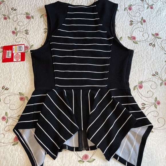 New Marilyn Monroe Tops - Picture 4 of 5